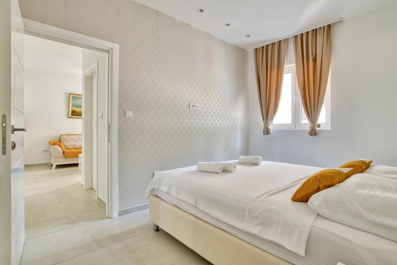 The Golden Luxury Apartments Cattaro Esterno foto
