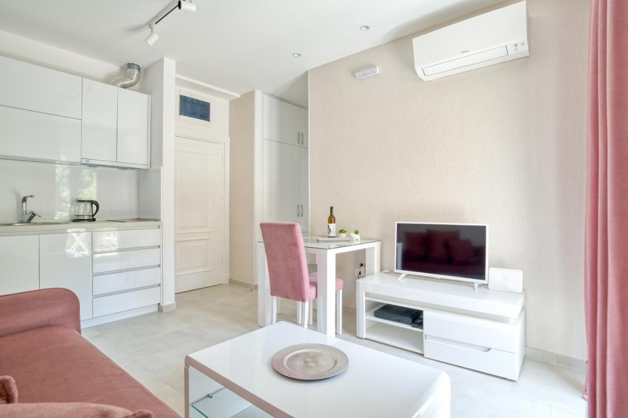 The Golden Luxury Apartments Cattaro Esterno foto