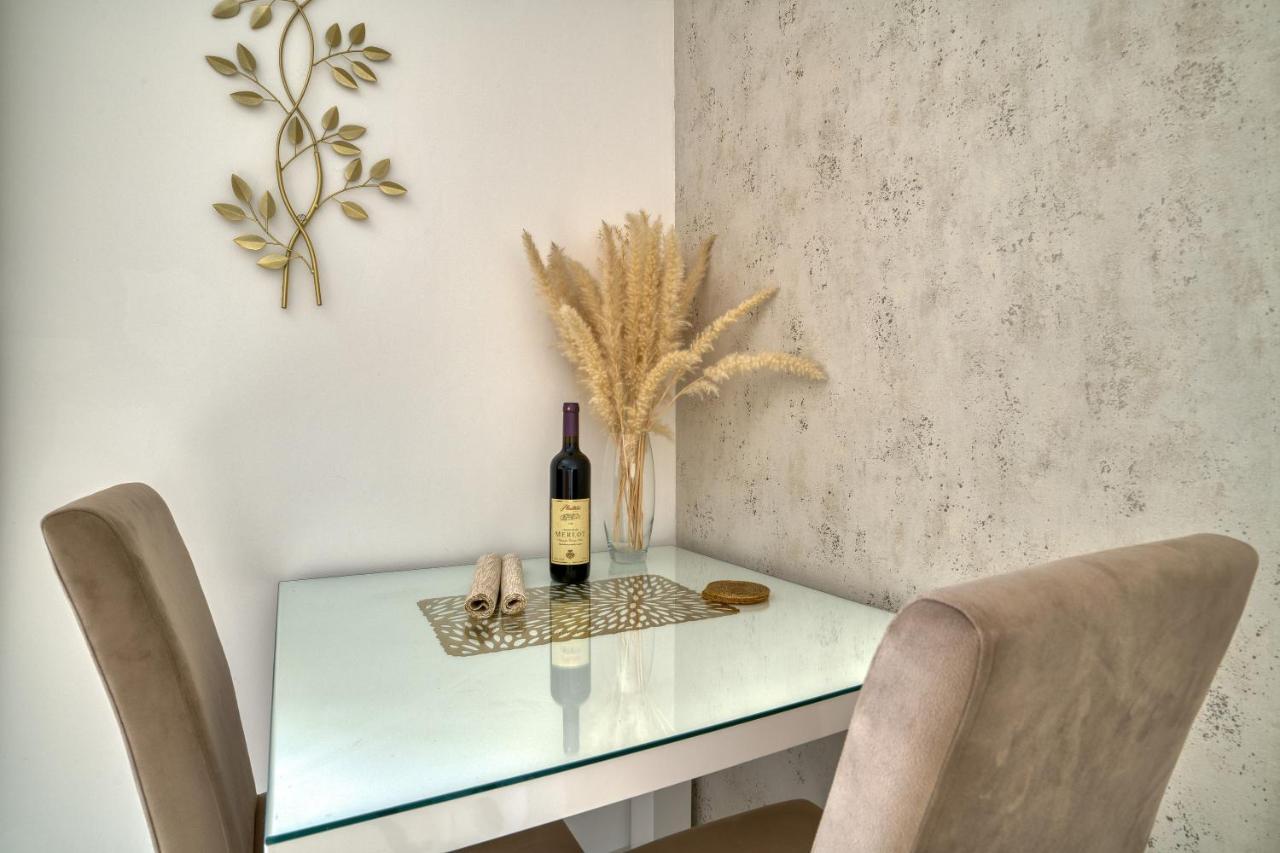 The Golden Luxury Apartments Cattaro Esterno foto