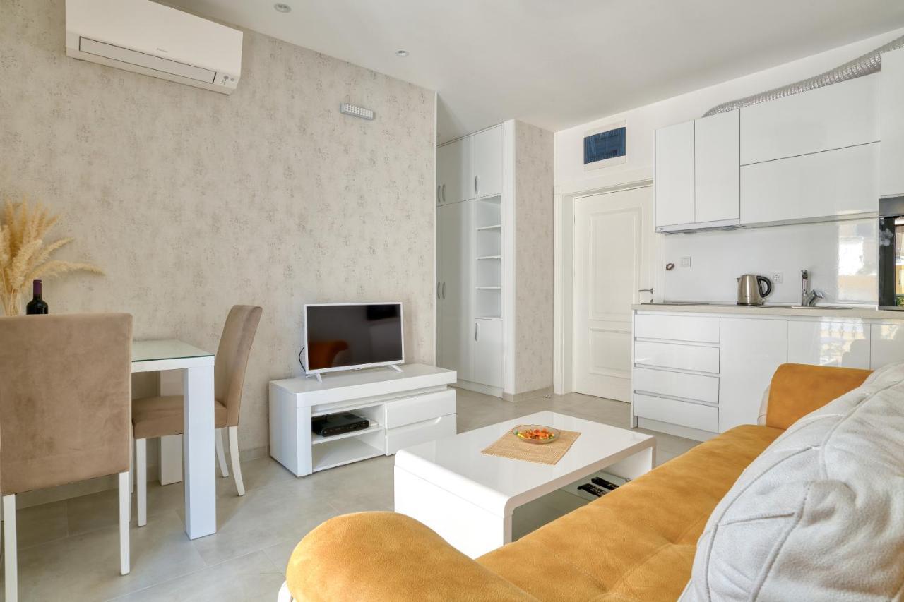 The Golden Luxury Apartments Cattaro Esterno foto