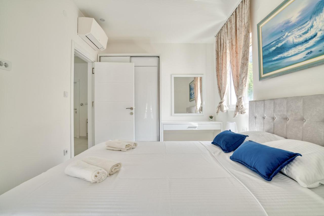 The Golden Luxury Apartments Cattaro Esterno foto